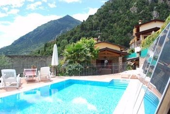 B&B Villa Fior Di Loto Limone sul Garda Exteriör bild