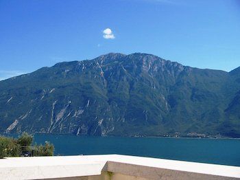 B&B Villa Fior Di Loto Limone sul Garda Exteriör bild